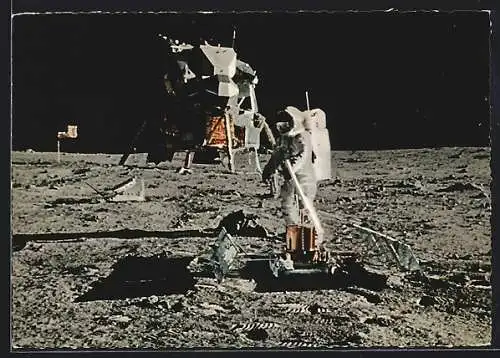 AK Erste Mondlandung 1969, Astronaut Edwin Aldrin errichtet einen Laser-Reflektor