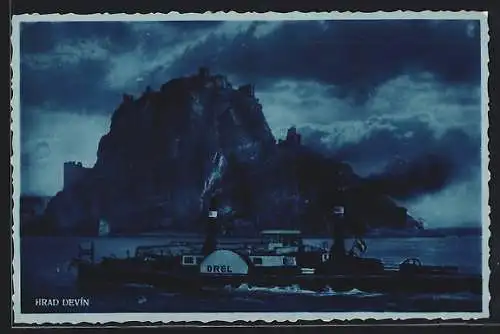 AK Theben, Dampfer Orel vor der Burgruine