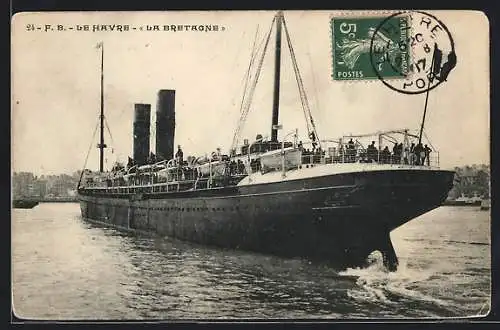 AK Le Havre, Passagierschiff La Bretagne im Hafen