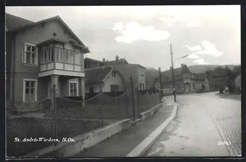 AK St. Andrä-Wördern, Strassenansicht