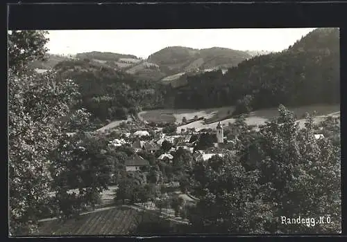 AK Randegg /N.-Ö., Teilansicht mit Kirche