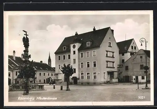 AK Eggenburg, Denkmal am Rathaus