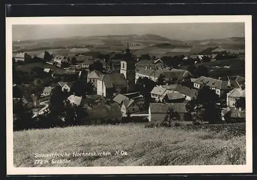 AK Hochneukirchen /N.-Oe., Ortsansicht vom Hügel