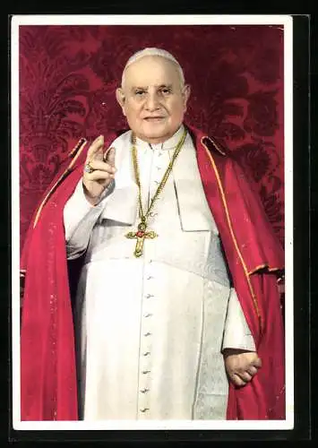 AK Papst Johannes XXIII. in weisser Soutane vor rotem Hintergrund