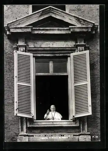 AK Papst Johannes XXIII. grüsst aus einem Fenster