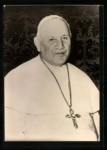 AK Papst Johannes XXIII. in weisser Soutane mit Kruzifix-Kette