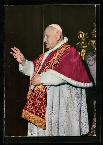 AK Papst Johannes XXIII. hebt segnend die Hand