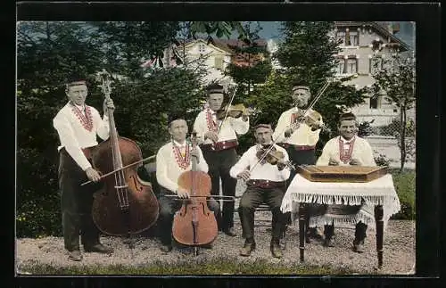 AK Trachtenkapelle Streichmusikgesellschaft Urnäsch mit Cello, Violine