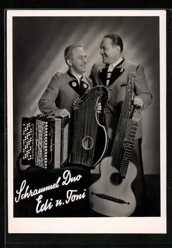 AK Schrammel Duo Edi u. Toni in Trachten mit Gitarre und Akkordeon