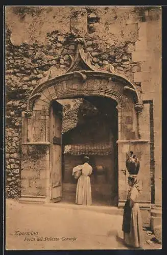 AK Taormina, Porta del Palazzo Corvaja