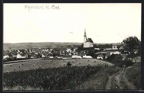 AK Poysdorf /N.-Öst., Teilansicht mit Kirche