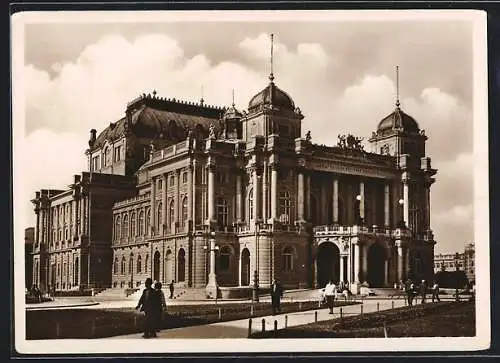 AK Zagreb, Das Kroatische Volks-Theater