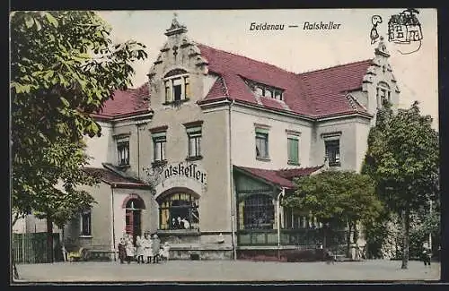 AK Heidenau / Sachsen, Gasthaus zum Ratskeller, davor Kinder