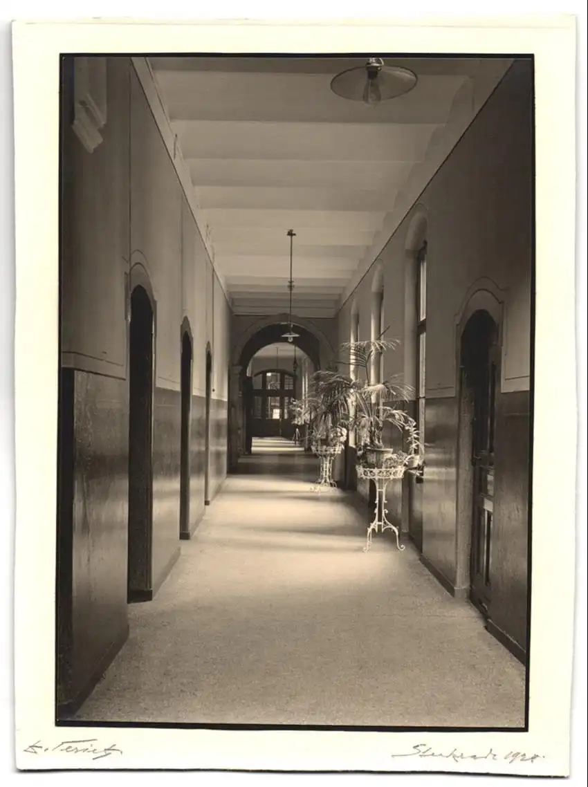 15 Fotografien unbekannter Fotograf, Ansicht Sterkrade, Johanniter Krankenhaus, Innen- & Aussenansichten, OP-Saal u.a. 13