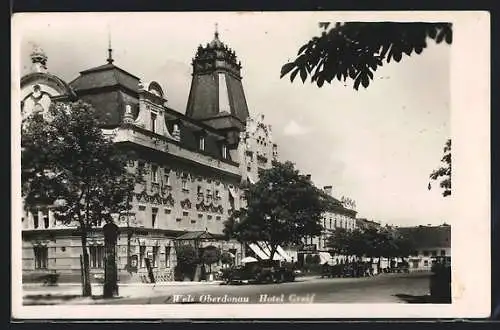 AK Wels /Oberdonau, Hotel Greif mit Strasse