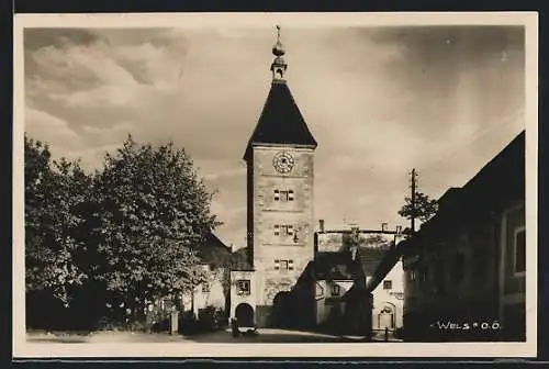 AK Wels, Partie am Ledererturm im Sonnenschein