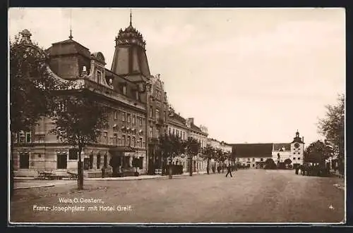 AK Wels, Franz-Josephplatz mit Hotel Greif