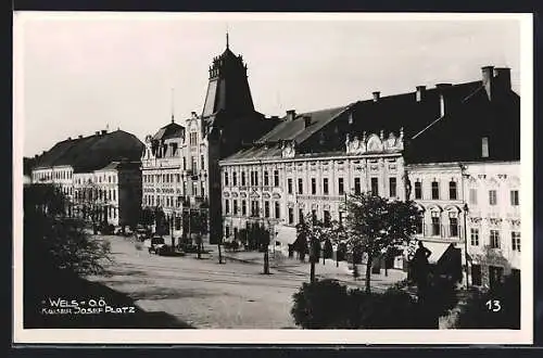 AK Wels, Kaiser-Josef-Platz mit Gasthof zum Goldenen Hirschen