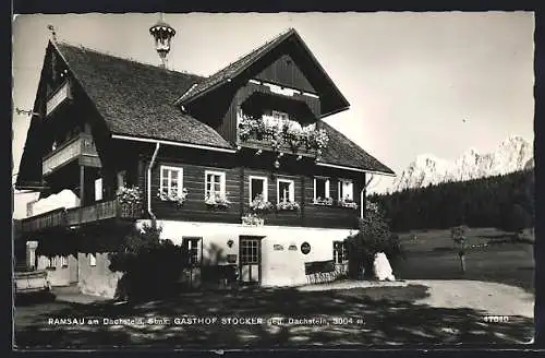 AK Ramsau /Dachstein, Gasthof Stocker gegen Dachstein