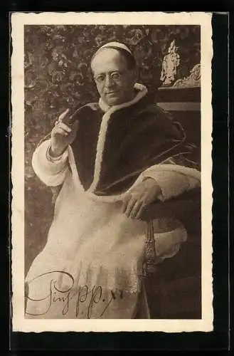AK Papst Pius XI. erhebt die Hand zum Segen