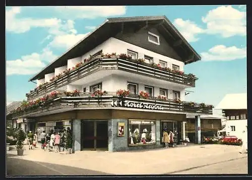 AK Oberstdorf /Allgäu, Hotel garni Regina und Trachtengeschäft