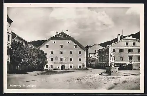 AK Tamsweg im Lungau, Gasthaus Balth. Lüftenegger Platzbräuer mit Brunnen