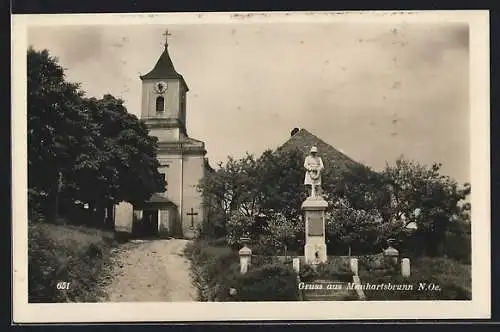 AK Grossebersdorf, Manhartsbrunn, Kriegerdenkmal vor der Kirche