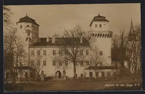 AK Asparn a. d. Zaya, Blick auf das Schloss und die Kirche