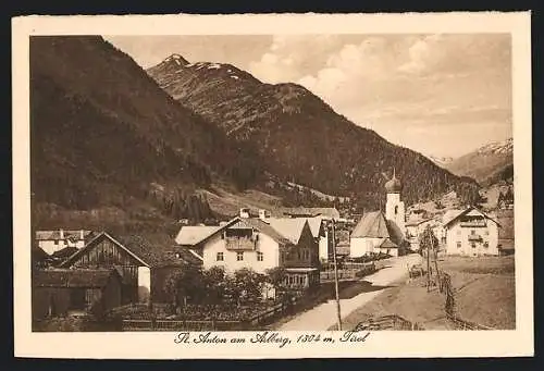 AK St. Anton am Arlberg, Ortsansicht gegen die Berge
