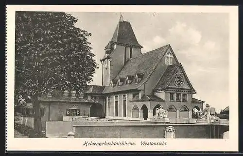 AK Korneuburg, Die Heldengedächtniskirche von Westen aus