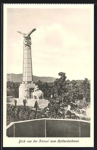 AK Korneuburg, Blick von der Kanzel der Heldengedächtniskirche zum Heldendenkmal