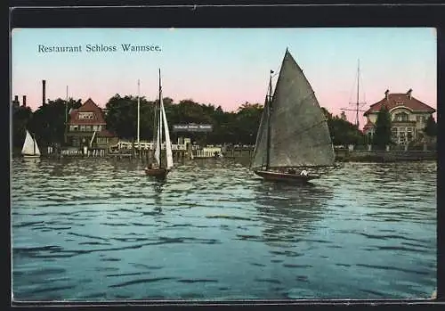 AK Berlin-Wannsee, Restaurant Schloss Wannsee W. Schmidt, vom Wasser gesehen, Segelboote