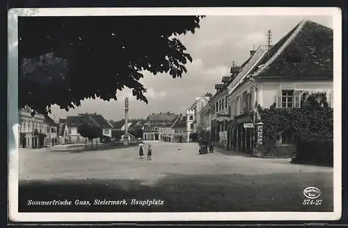 AK Gnas, Hauptplatz mit Friseur und Säule