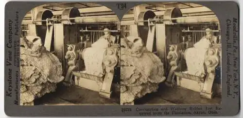 Stereo-Fotografie Keystone View, Meadville, Ansicht Akron / Ohio, Corrugating and Washing Rubber