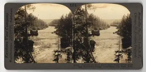 Stereo-Fotografie Keystone View, Meadville, Ansicht Yellowstone / Wyo., Yellowstone River above Upper Falls Saddle Rock