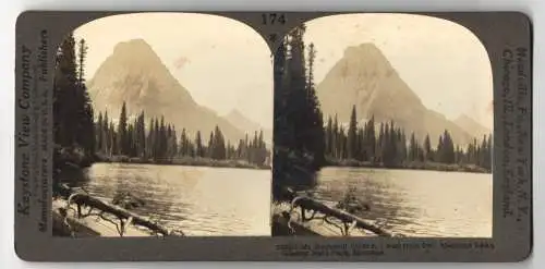 Stereo-Fotografie Keystone View, Meadville, Ansicht Montana, Mount Rockwell, Medicine Lake, Glacier National Park
