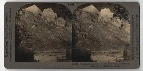 Stereo-Fotografie Keystone View, Meadville, Ansicht Utah, Sperhead Mountain & Cathedral Mountain Zion National Park