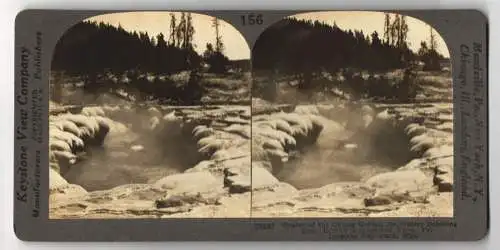 Stereo-Fotografie Keystone View Company, Meadville, Ansicht Yellowstone / Wyoming, Crater of Oblong Geyser