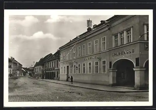 AK Ravelsbach, Strassenpartie mit Sparkasse