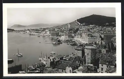 AK Split, Panorama mit Hafen