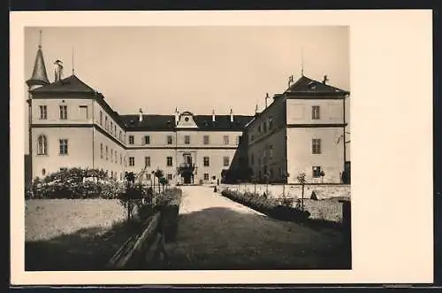 AK Hubertendorf, Das Bäuerliche Volksbildungsheim