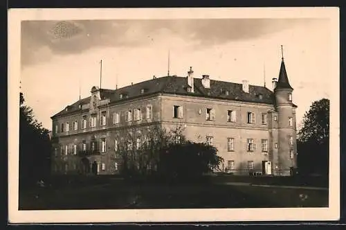 AK Hubertendorf, Rückansicht des Bäuerlichen Volksbildungsheims