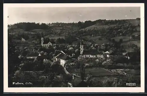 AK Wallern /O.-Oe., Ortspartie mit Kirche