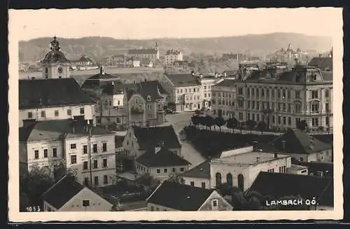 AK Lambach /O.-Ö., Ortspartie mit Strassenpartie