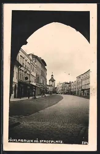 AK Vöcklabruck, Strassenpartie am Stadtplatz