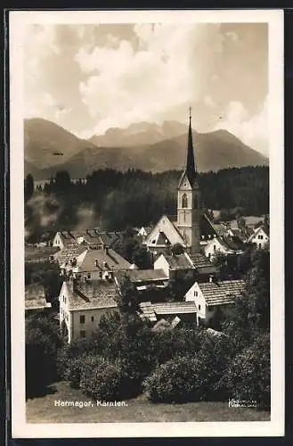 AK Hermagor, Ortsansicht mit Kirche und Bergpanorama