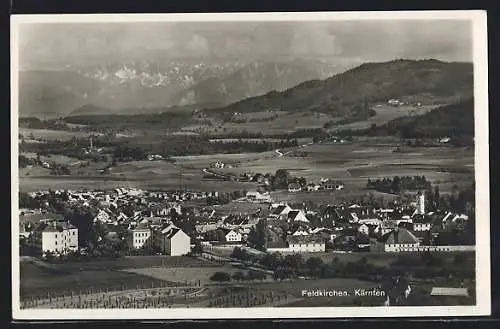 AK Feldkirchen /Kärnten, Teilansicht mit Bergen