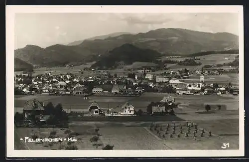 AK Feldkirchen /Kärnten, Teilansicht mit Bergen