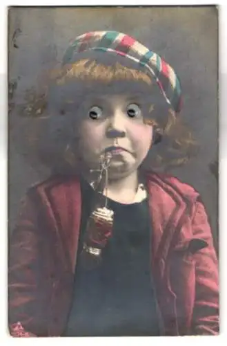 Glasaugen-AK Kind mit Pfeife und Hut