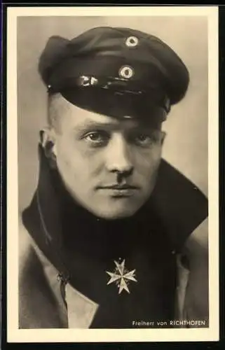 AK Portrait des Jagdfliegers Freiherr Manfred von Richthofen, genannt Der Rote Baron